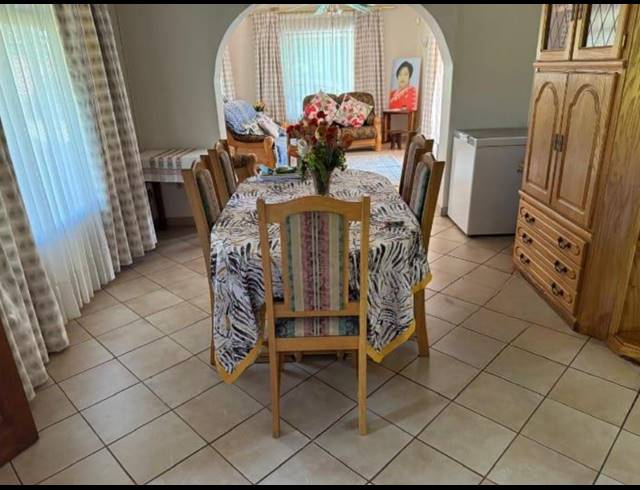 3 BEDROOM FREEHOLD FOR SALE IN SCOTTSVILLE EXT